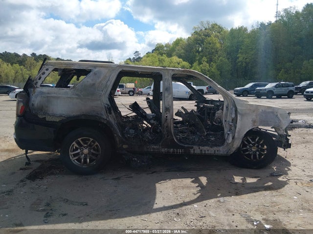 Продажа на аукционе авто 2021 Chevrolet Tahoe 2wd Lt, vin: 1GNSCNKD1MR361937, номер лота: 44717985