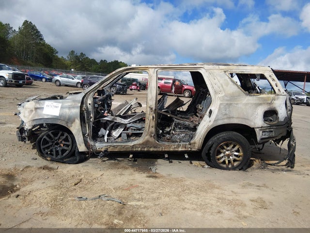 Продажа на аукционе авто 2021 Chevrolet Tahoe 2wd Lt, vin: 1GNSCNKD1MR361937, номер лота: 44717985