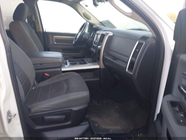 2015 RAM 1500 1C6RR6GG3FS577290 Photo 4