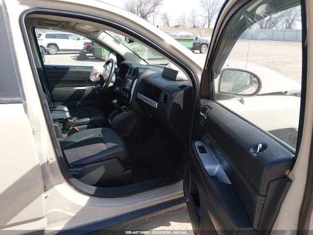 Aukcja sprzedaży 2017 Jeep Compass Latitude 4x4, vin: 1C4NJDEB1HD171655, numer aukcji: 44718003