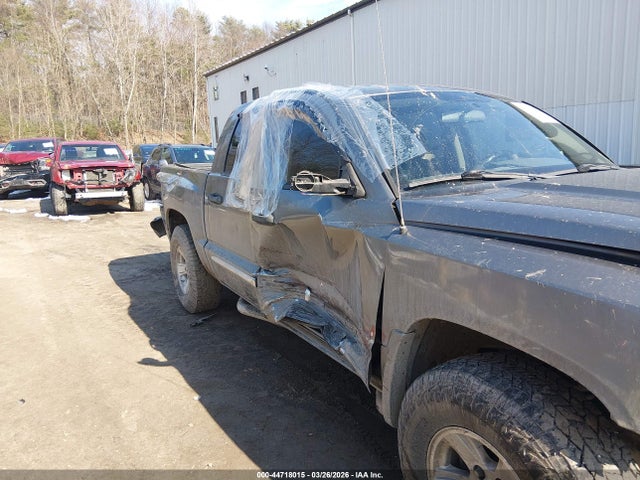 44718015 :رقم المزاد ، 1D7HW58N68S633591 vin ، 2008 Dodge Dakota Laramie مزاد بيع