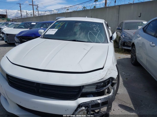 2016 Dodge Charger Sxt მანქანა იყიდება აუქციონზე, vin: 2C3CDXHG5GH357311, აუქციონის ნომერი: 44718046