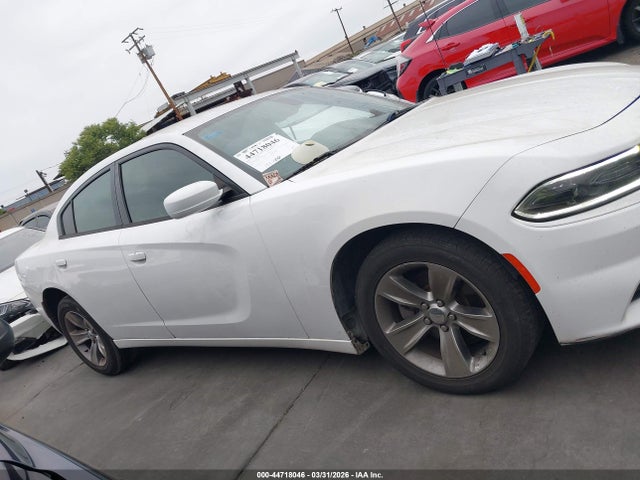 2016 Dodge Charger Sxt მანქანა იყიდება აუქციონზე, vin: 2C3CDXHG5GH357311, აუქციონის ნომერი: 44718046