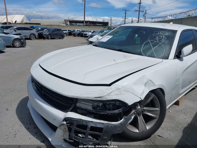 2016 Dodge Charger Sxt მანქანა იყიდება აუქციონზე, vin: 2C3CDXHG5GH357311, აუქციონის ნომერი: 44718046