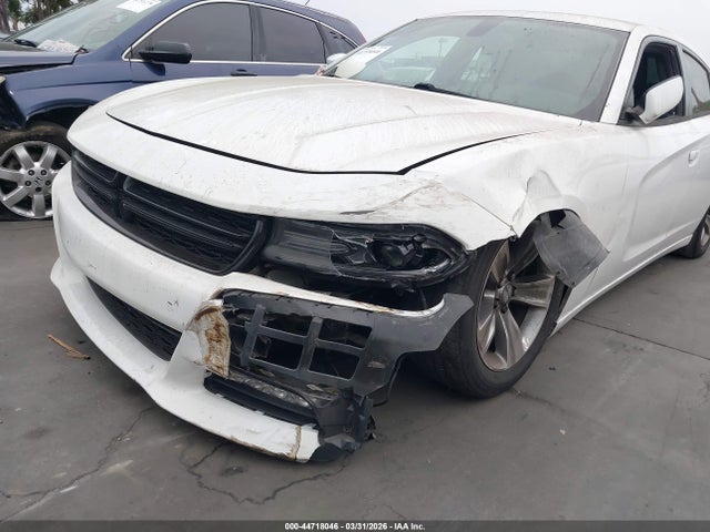 2016 Dodge Charger Sxt მანქანა იყიდება აუქციონზე, vin: 2C3CDXHG5GH357311, აუქციონის ნომერი: 44718046