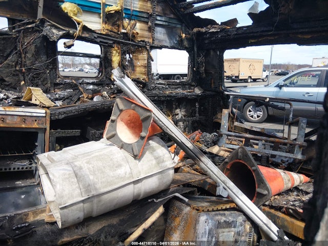 Продажа на аукционе авто 1998 Sunline Other, vin: 1LC2S2K23WD235835, номер лота: 44718110