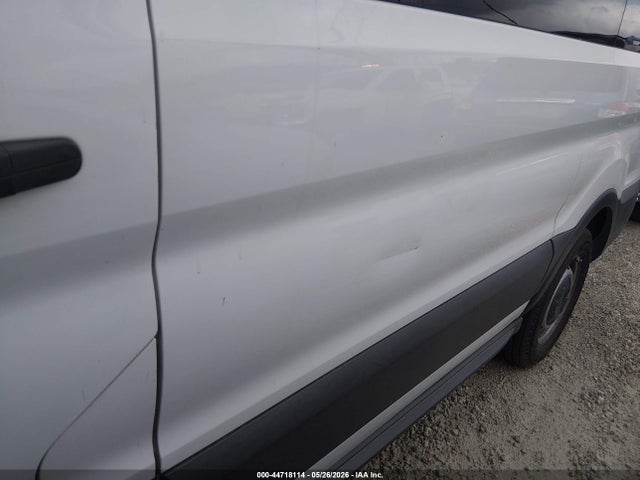 44718114 :رقم المزاد ، 1FMZK1YM6HKA55546 vin ، 2017 Ford Transit-150 Xl مزاد بيع
