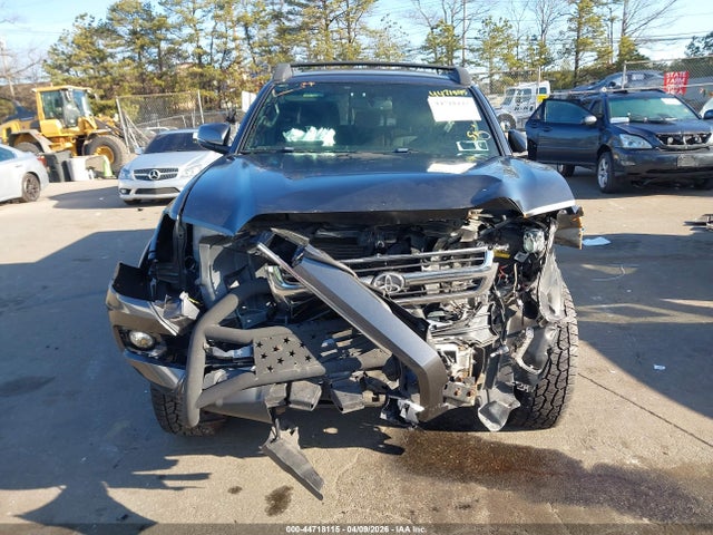44718115 :رقم المزاد ، 3TMDZ5BN1GM005115 vin ، 2016 Toyota Tacoma Trd Off Road مزاد بيع