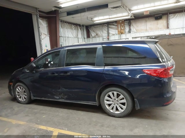 Honda ODYSSEY LX 2018 5FNRL6H28JB062319 Image 14