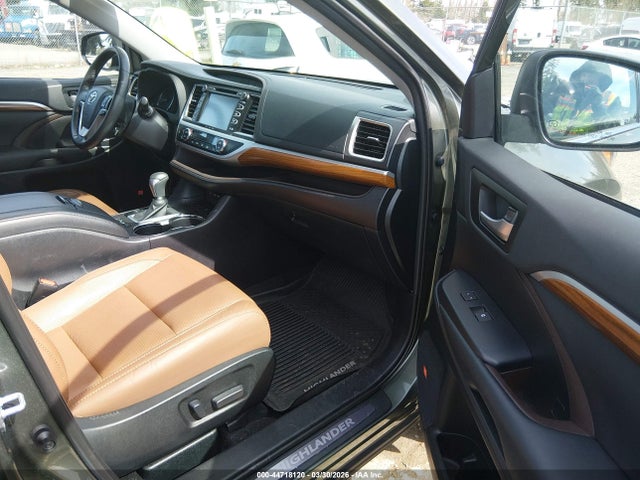 5TDDZRFH7KS928008 Toyota Highlander Limited Platinum