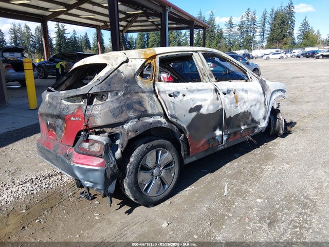 KM8K23AG0MU134792 Hyundai Kona Electric Sel