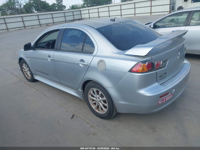 2010 MITSUBISHI LANCER JA32U2FU1AU024271 Photo 2