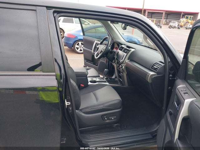Продажа на аукционе авто 2023 Toyota 4runner Sr5 Premium, vin: JTEFU5JRXP5279877, номер лота: 44718162