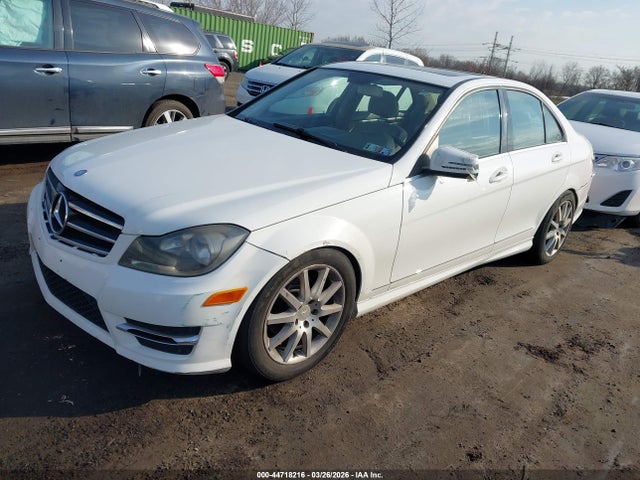 Продаж на аукціоні авто 2014 Mercedes-benz C 250 Sport, vin: WDDGF4HB0EA934760, номер лоту: 44718216