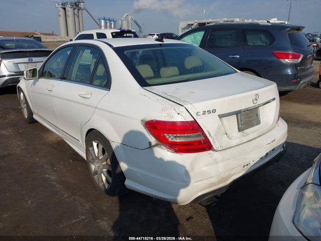 Продаж на аукціоні авто 2014 Mercedes-benz C 250 Sport, vin: WDDGF4HB0EA934760, номер лоту: 44718216