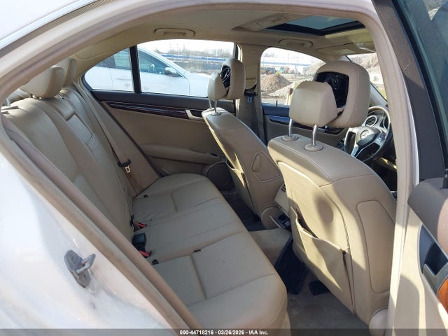 Продаж на аукціоні авто 2014 Mercedes-benz C 250 Sport, vin: WDDGF4HB0EA934760, номер лоту: 44718216