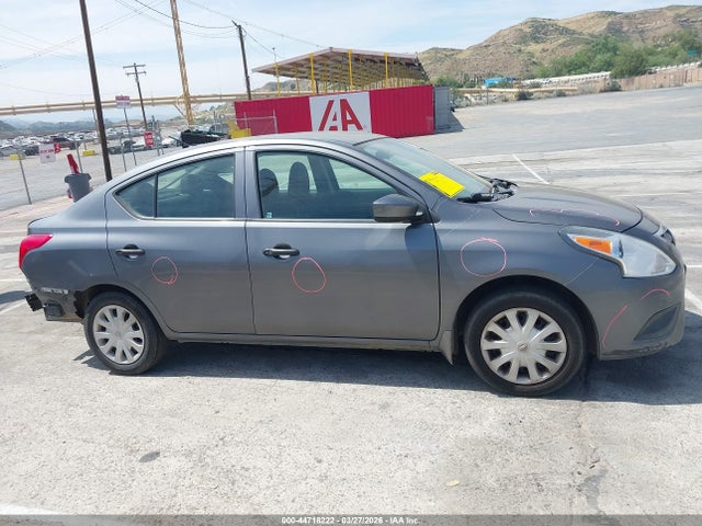 3N1CN7AP4HL881421 Nissan Versa 1.6 S
