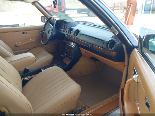 Продаж на аукціоні авто 1985 Mercedes-benz 300 Cdt, vin: WDBAB53A2FA191518, номер лоту: 44718223