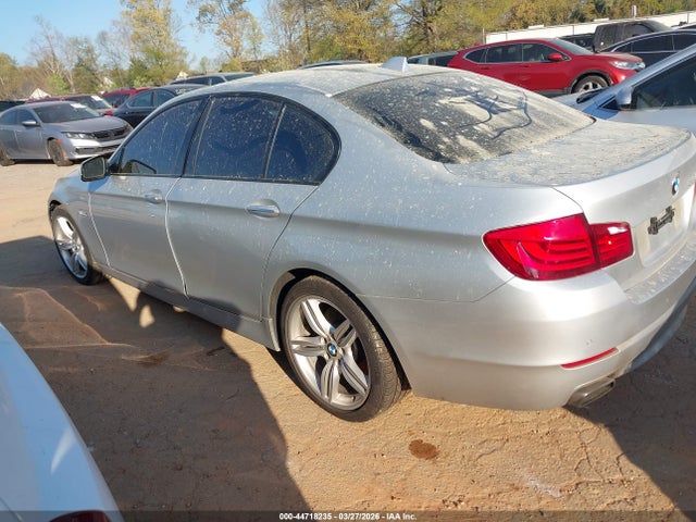 2011 BMW 550I WBAFU9C52BC278021 Photo 2
