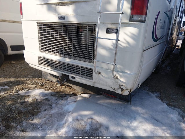 44718248 :رقم المزاد ، 4UZ6XJCAXYCF86554 vin ، 2000 Freightliner Chassis X Line Motor Home مزاد بيع