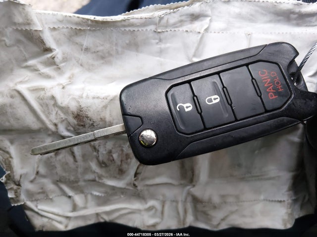Aukcja sprzedaży 2015 Jeep Renegade Latitude, vin: ZACCJABT2FPC04731, numer aukcji: 44718305