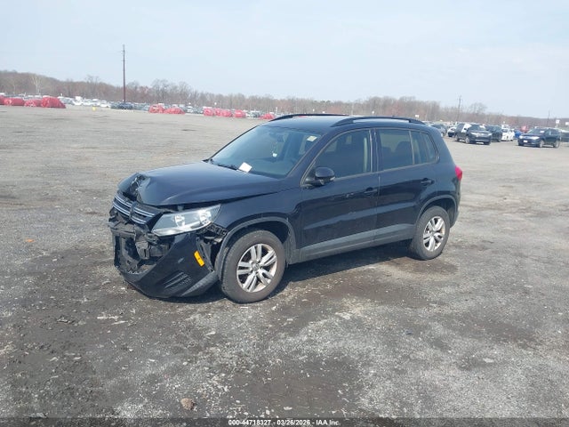 44718327 :رقم المزاد ، WVGAV7AX5HK020217 vin ، 2017 Volkswagen Tiguan مزاد بيع