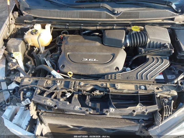 2017 Chrysler Pacifica Touring-l მანქანა იყიდება აუქციონზე, vin: 2C4RC1BG6HR587658, აუქციონის ნომერი: 44718369