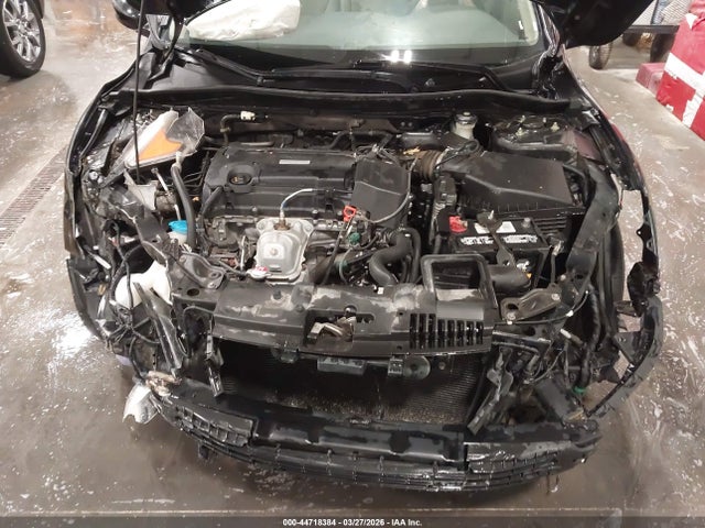 44718384 :رقم المزاد ، 1HGCR2F35HA254147 vin ، 2017 Honda Accord Lx مزاد بيع
