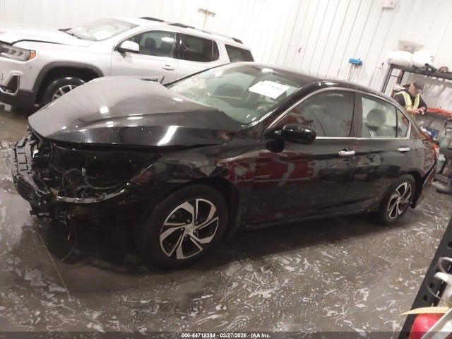44718384 :رقم المزاد ، 1HGCR2F35HA254147 vin ، 2017 Honda Accord Lx مزاد بيع