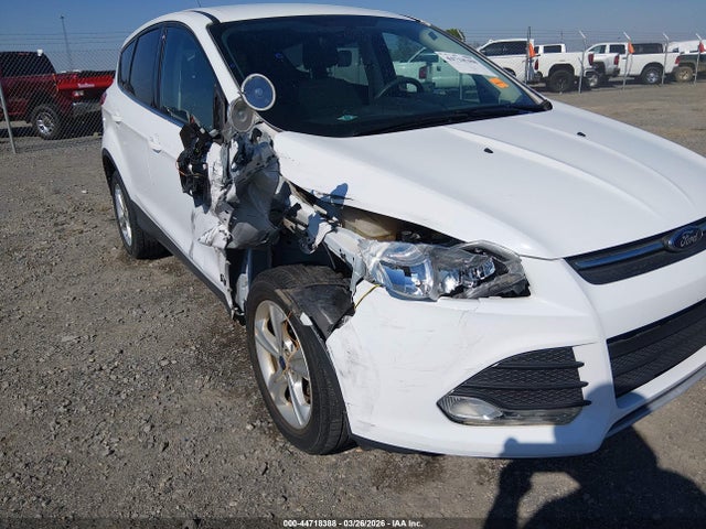 44718388 :رقم المزاد ، 1FMCU0GX6DUD22382 vin ، 2013 Ford Escape Se مزاد بيع