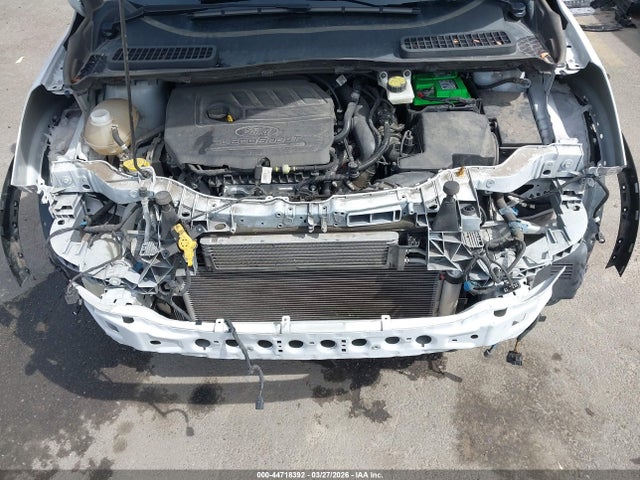 1FMCU9GD1JUA23288 Ford ESCAPE SE