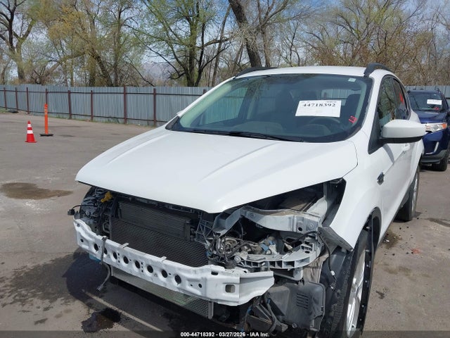 1FMCU9GD1JUA23288 Ford ESCAPE SE