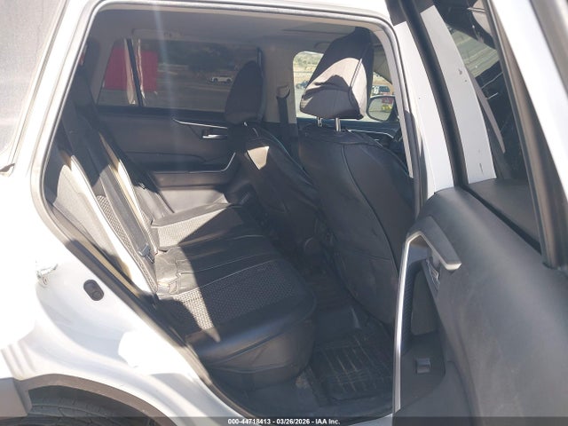 2T3W1RFV7MW170372 Toyota Rav4 Xle
