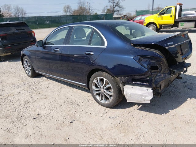 2016 MERCEDES-BENZ C 300 WDDWF4KB8GR126732 Photo 2