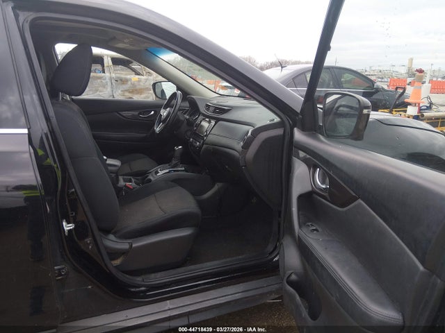 2018 Nissan Rogue Sv მანქანა იყიდება აუქციონზე, vin: 5N1AT2MV8JC816897, აუქციონის ნომერი: 44718439