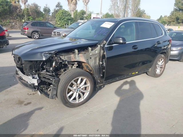 2021 BMW X5 5UXCR4C05M9G70913 Photo 1