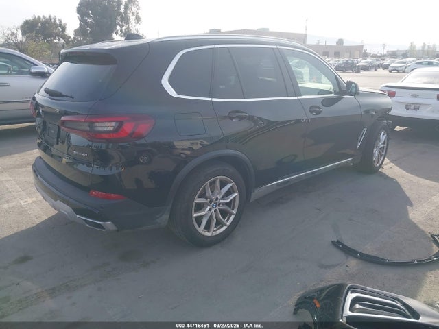 2021 BMW X5 5UXCR4C05M9G70913 Photo 3