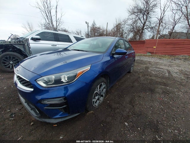 2021 Kia Forte Lxs მანქანა იყიდება აუქციონზე, vin: 3KPF24AD1ME262717, აუქციონის ნომერი: 44718478