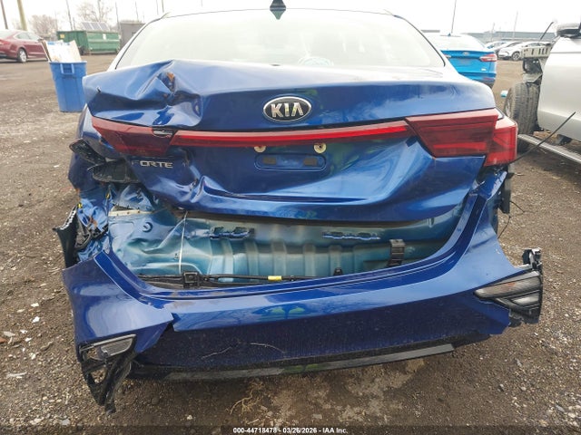 2021 Kia Forte Lxs მანქანა იყიდება აუქციონზე, vin: 3KPF24AD1ME262717, აუქციონის ნომერი: 44718478
