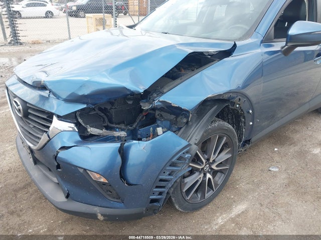 2018 MAZDA CX-3 JM1DKFC71J0307833 Photo 5