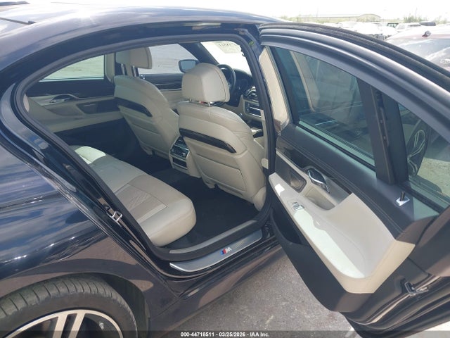 2016 BMW 740I WBA7E2C50GG504596 Photo 7