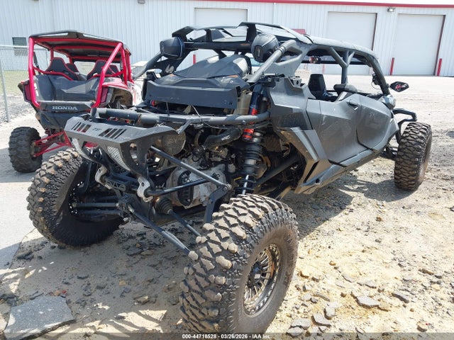 3JB8NAU44SE002578 Can-Am Maverick R Max X Rs