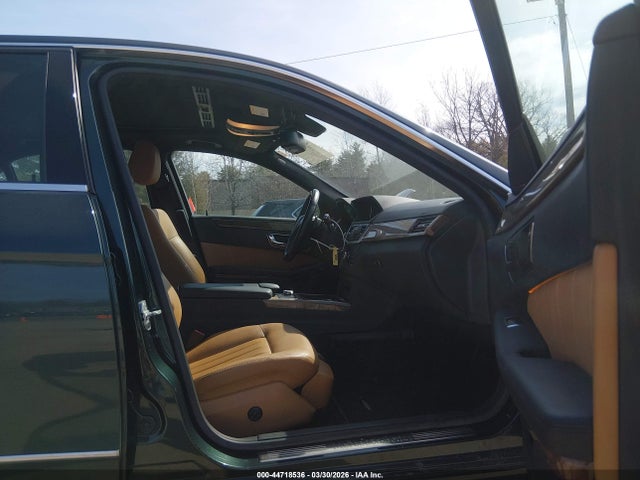 44718536 :رقم المزاد ، WDDHF8HB0AA179003 vin ، 2010 Mercedes-benz E 350 4matic مزاد بيع