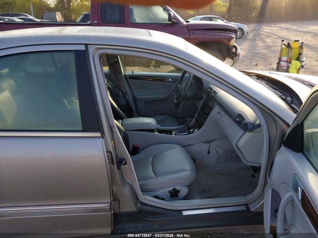 44718547 :رقم المزاد ، WDBRF61JX3F361705 vin ، 2003 Mercedes-benz C 240 مزاد بيع