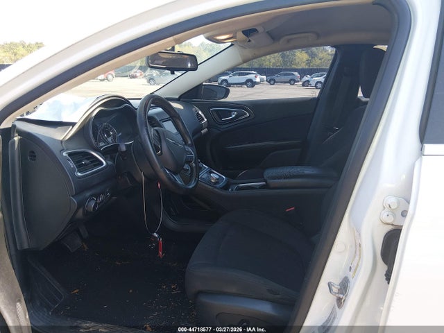 Продажа на аукционе авто 2015 Chrysler 200 Limited, vin: 1C3CCCAB4FN596364, номер лота: 44718577