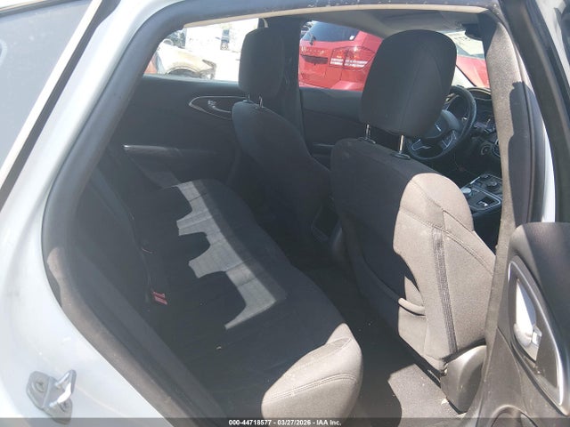 Продажа на аукционе авто 2015 Chrysler 200 Limited, vin: 1C3CCCAB4FN596364, номер лота: 44718577