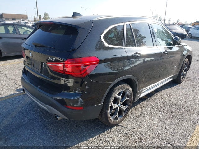 2018 BMW X1 WBXHT3C35J5K23806 Photo 3