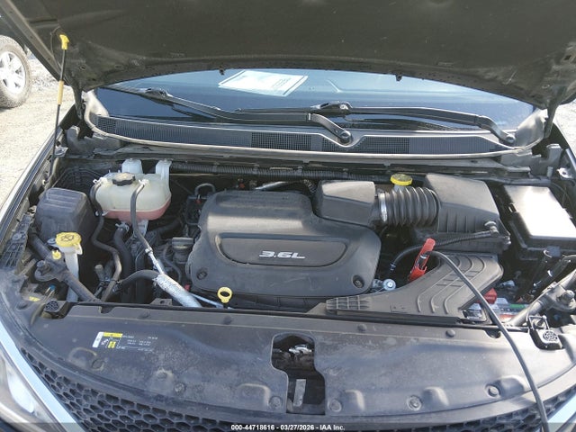 Продаж на аукціоні авто 2018 Chrysler Pacifica Limited, vin: 2C4RC1GG0JR117852, номер лоту: 44718616