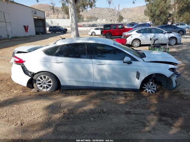 Ford FUSION S 2016 3FA6P0G77GR247475 Image 12