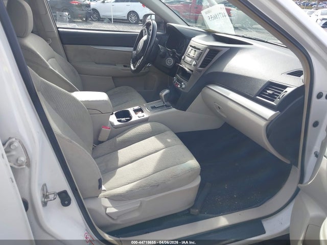44718655 :رقم المزاد ، 4S4BRCGC8C3228763 vin ، 2012 Subaru Outback 2.5i Premium مزاد بيع
